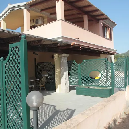 Al Mare Apartman Olbia
