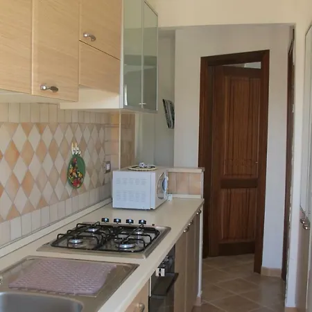 Al Mare Apartman Olbia